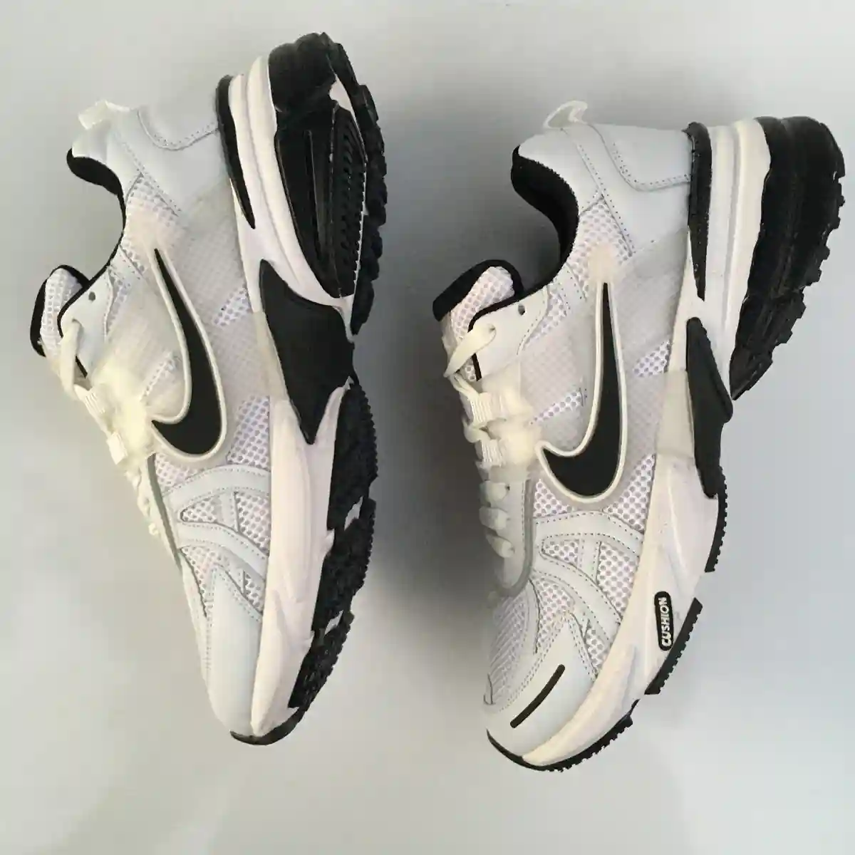 کتونی NIKE V2K سفید مشکی